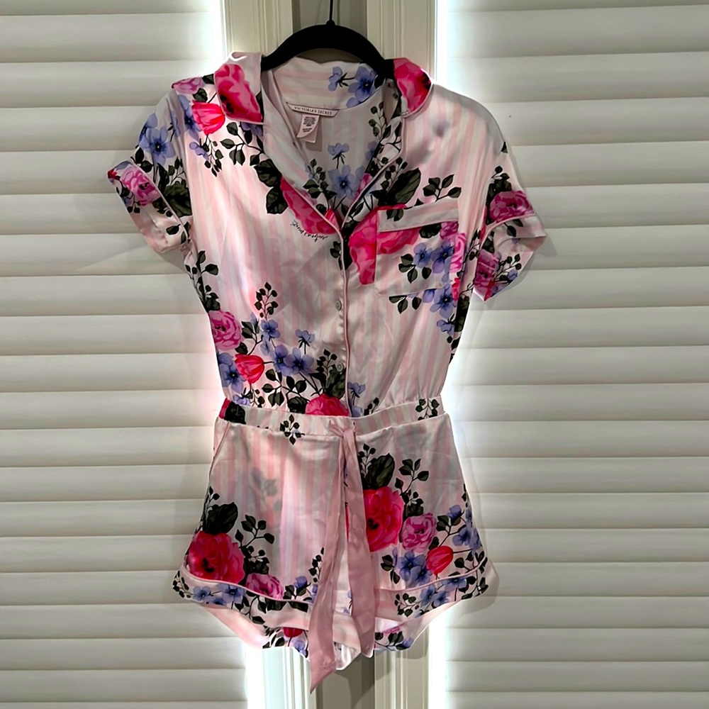 Victoria Secret XS bedtime romper